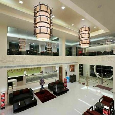 Sara Regency Otel Kumbakonam Dış mekan fotoğraf