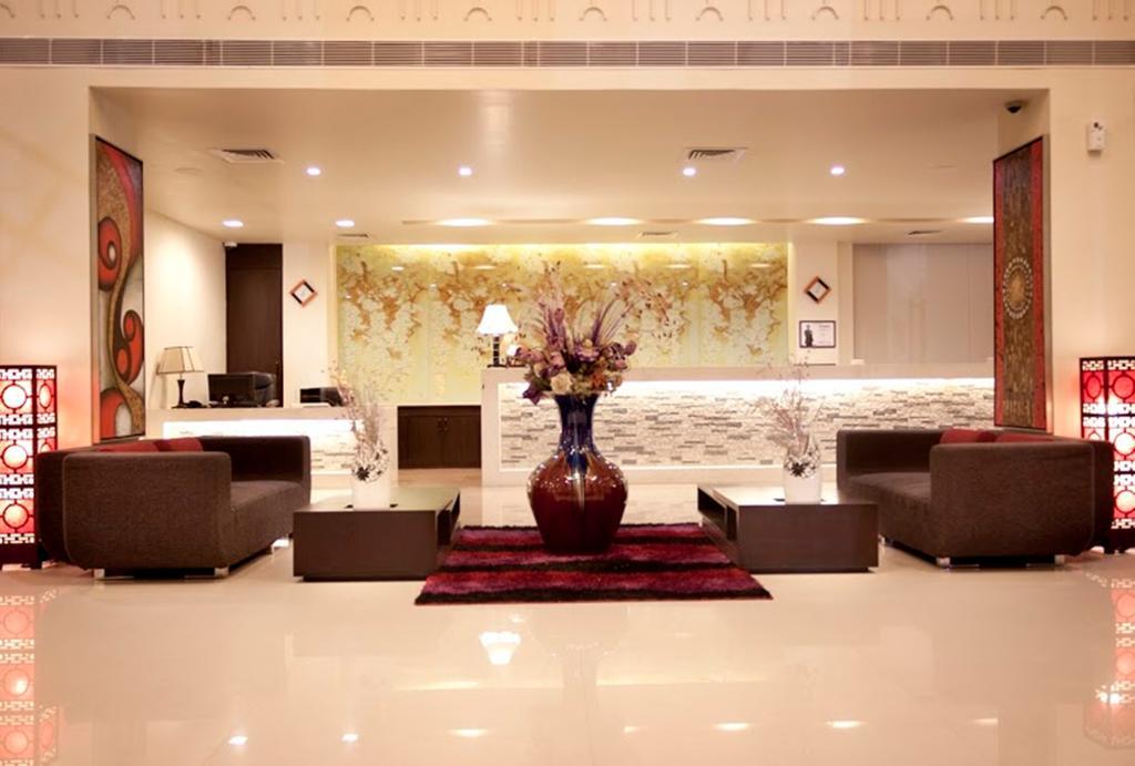 Sara Regency Otel Kumbakonam Dış mekan fotoğraf
