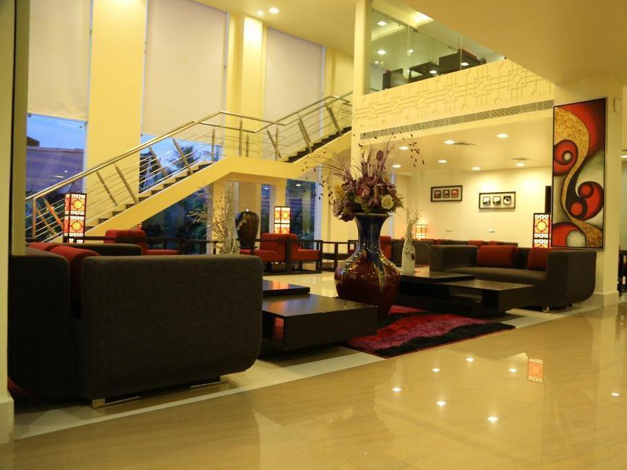 Sara Regency Otel Kumbakonam Dış mekan fotoğraf