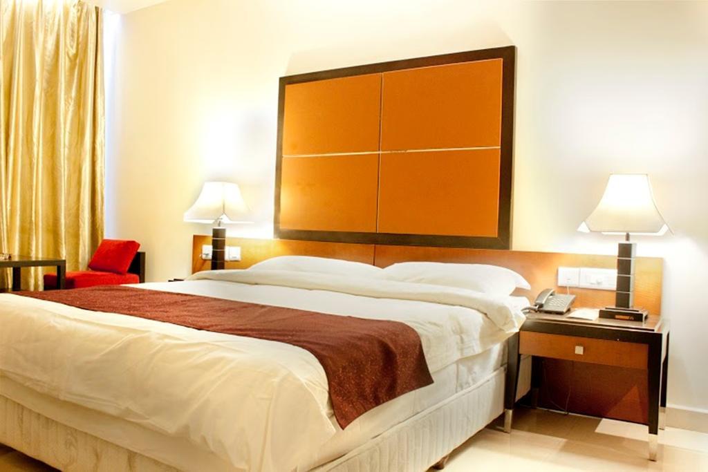 Sara Regency Otel Kumbakonam Dış mekan fotoğraf