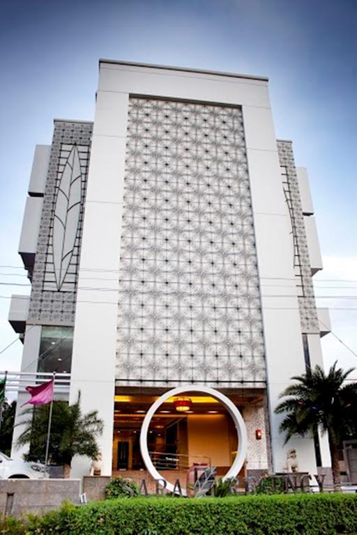 Sara Regency Otel Kumbakonam Dış mekan fotoğraf