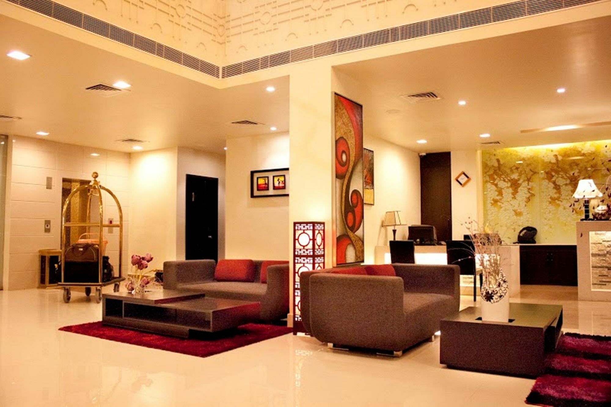 Sara Regency Otel Kumbakonam Dış mekan fotoğraf